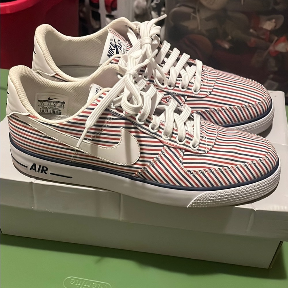 Nike Air Striped Sneakers - Picture 1 of 3